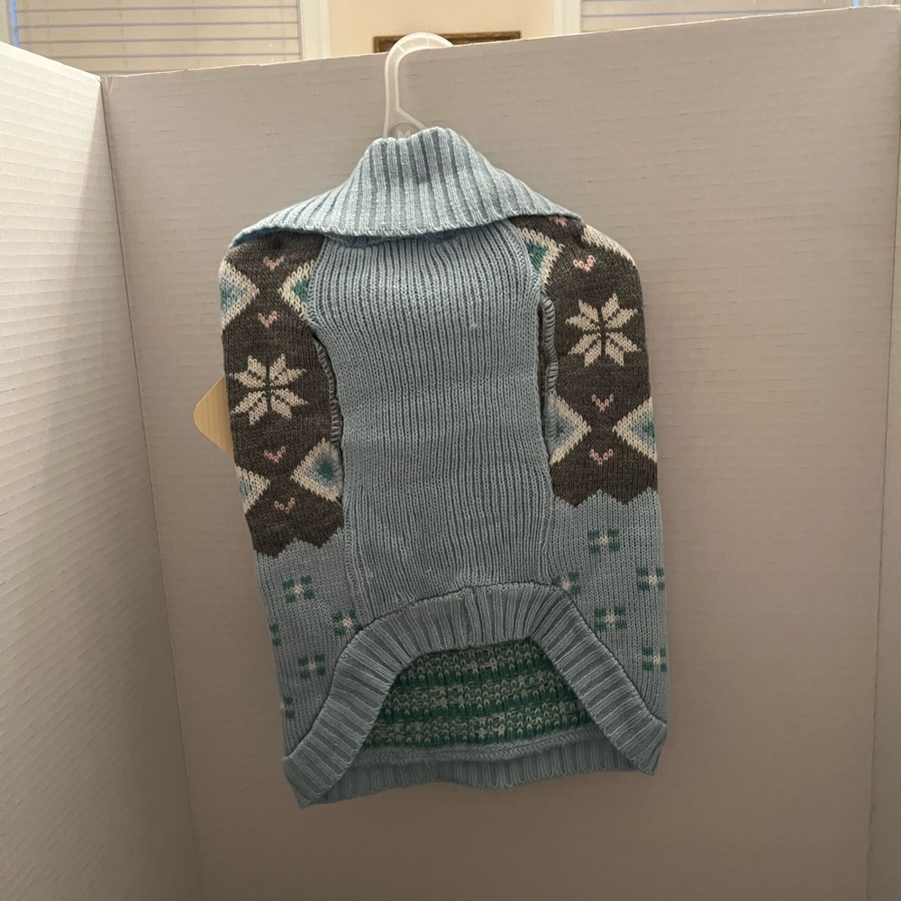 Dog medium multi color sweater
